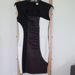 VENUS Black and White Color Block Dress, Size M